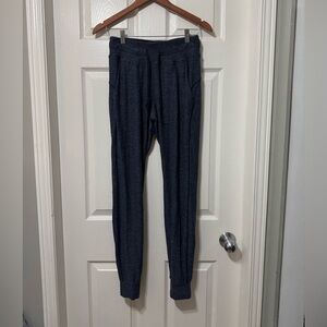 Lululemon ready to rulu pant size 4 vguc
